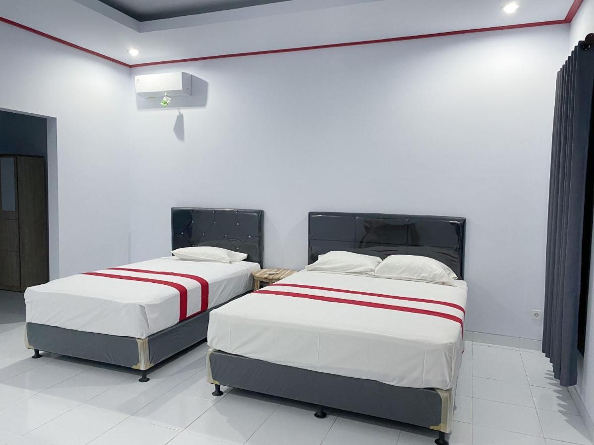 Taman Ratih Guest House Чангу Экстерьер фото