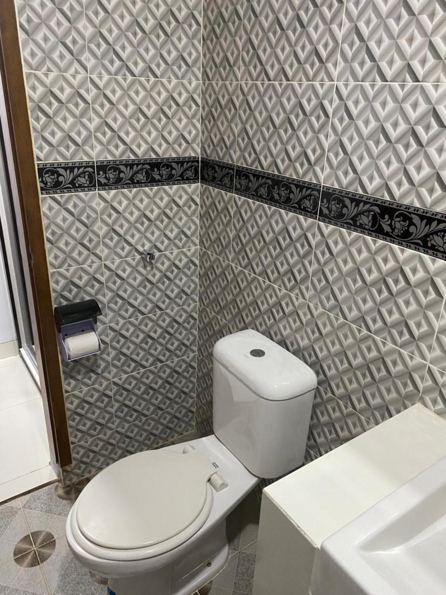 Taman Ratih Guest House Чангу Экстерьер фото