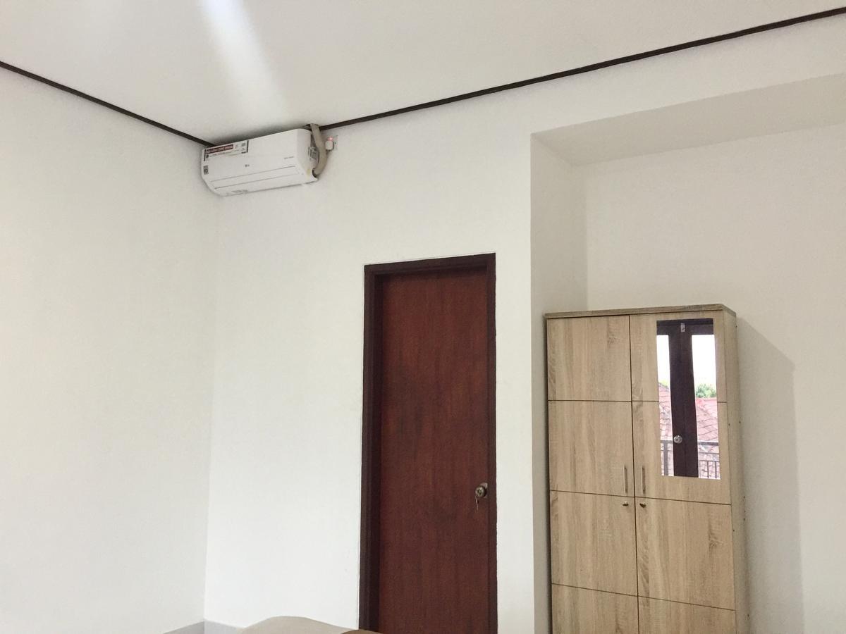 Taman Ratih Guest House Чангу Экстерьер фото