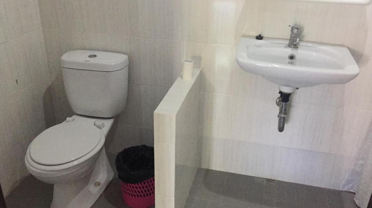 Taman Ratih Guest House Чангу Экстерьер фото